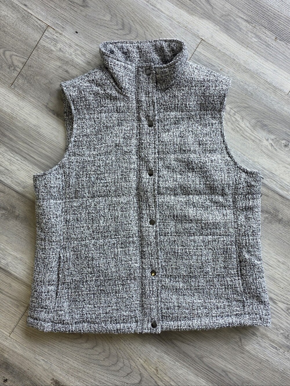 Christopher & Banks Vest Womens XL Gray Black Quilted Snap Front Lined